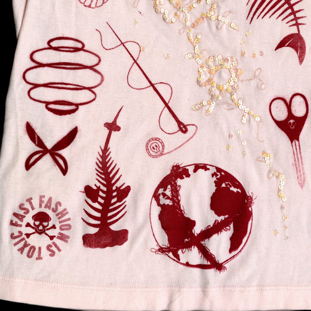pink top printed detail 1