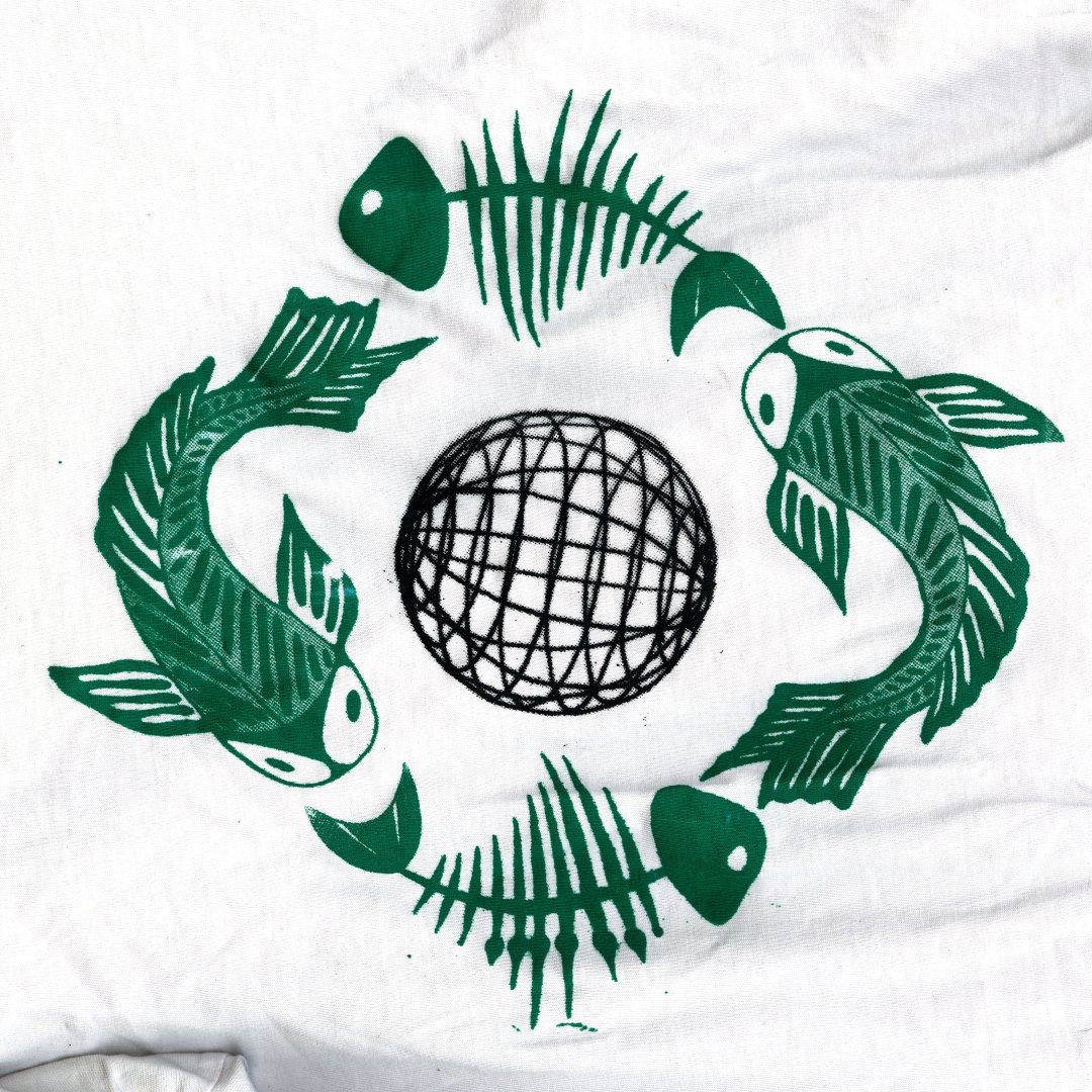 white top printed detail green